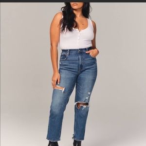 Abercrombie Ultra High Rise Ankle Straight Jean Size 29